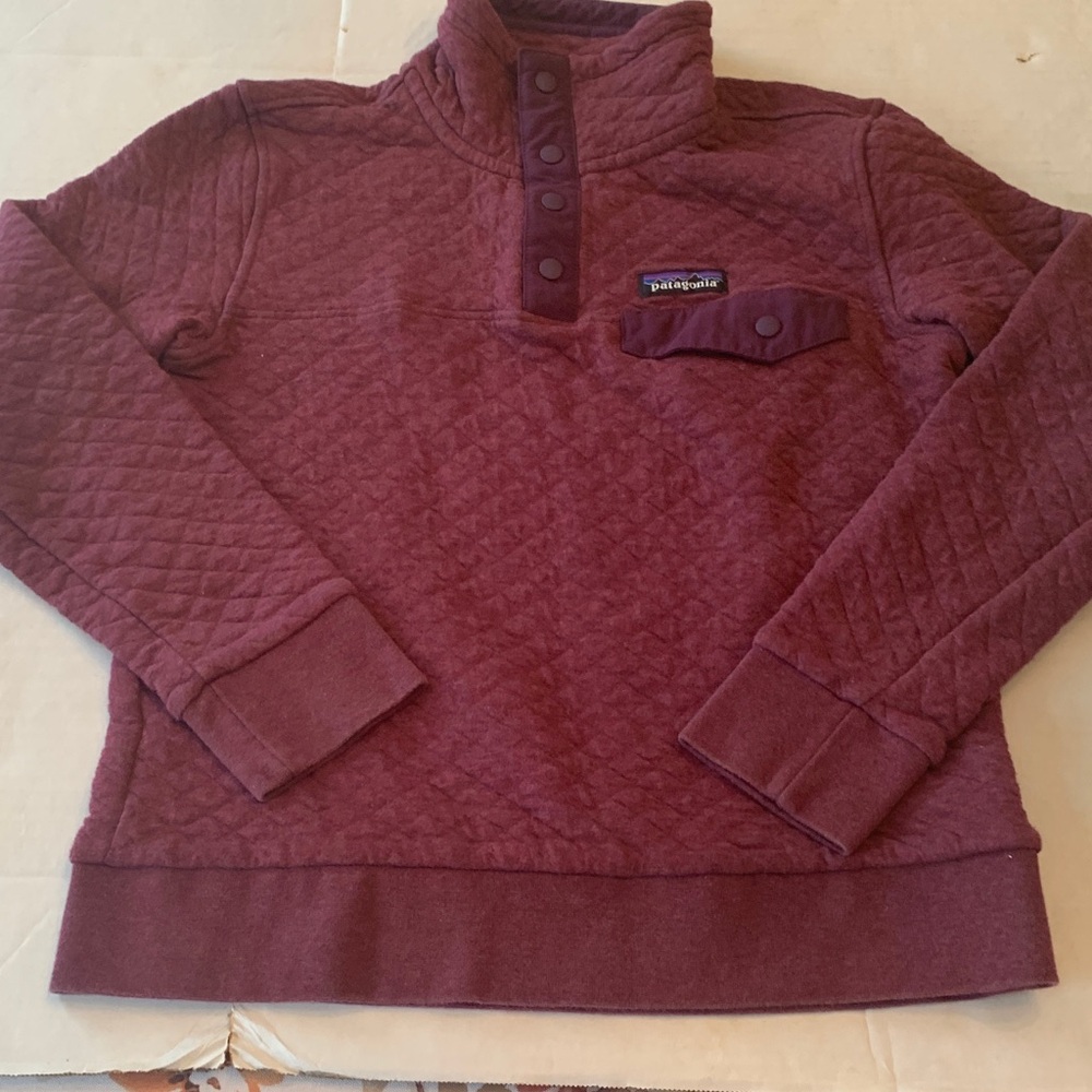 Patagonia Maroon Quilted Pullover